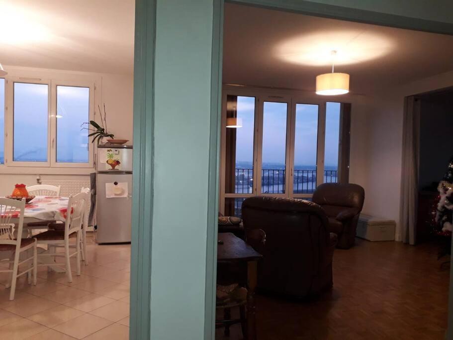 T4/5 Avec Vue Sur Les Alpes A 5 Minutes De Lyon Apartment La Mulatiere Екстериор снимка